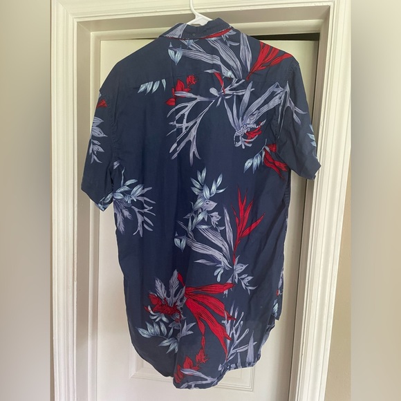 Quiksilver Button Down Shirt Men’s Medium - Picture 5 of 5